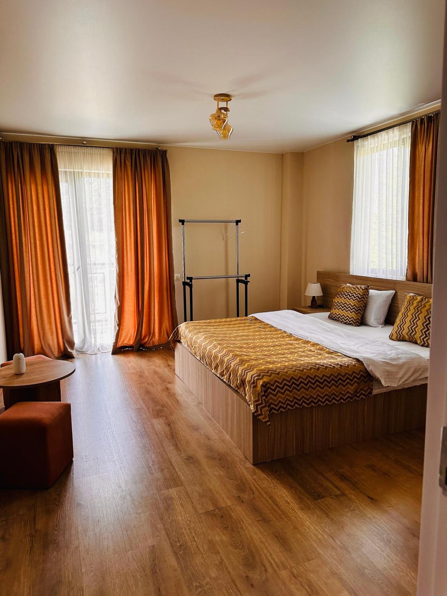 "Panorama" Kakhri Hotel Mestia Luaran gambar
