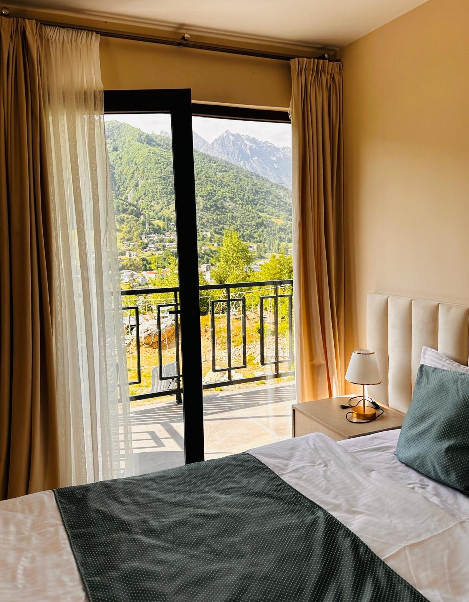 "Panorama" Kakhri Hotel Mestia Luaran gambar